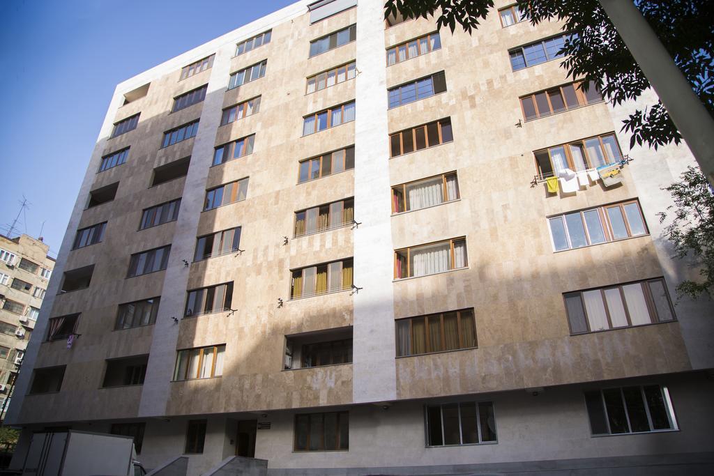 City Centre Apartments By Picnic Jerevan Exteriör bild